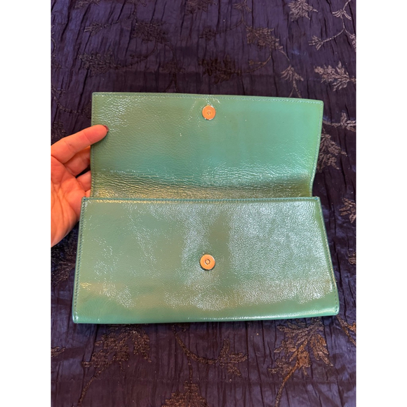 Yves Saint Laurent Green Patent Leather Clutch - Picture 5 of 12